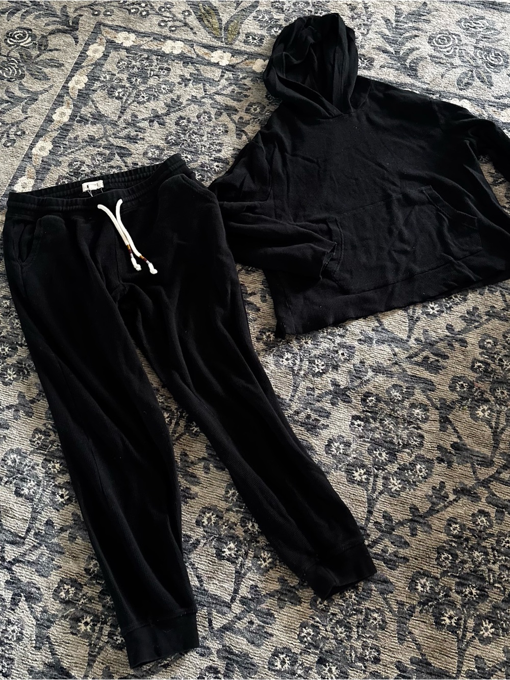 Pact black matching set joggers and sweatshirt
